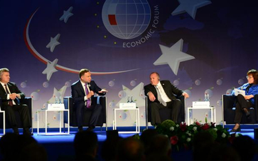 Uczestnicy dyskusji (od lewej): Gorge Iwanow, prezydent Republiki Macedonii, Andrzej Duda, prezydent