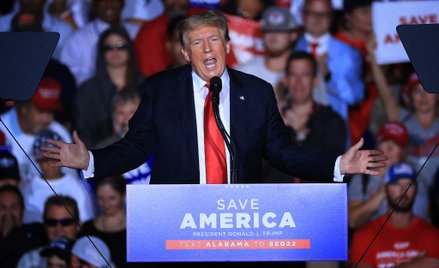 Trump zaatakował Bidena. Mówi o "upokorzeniu" w Afganistanie