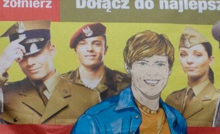 Wniosek o powołanie do służby przygotowawczej da się złożyć przez Internet. Nie trzeba do niego dołą