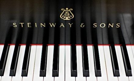 Nowojorski miliarder kupi Steinway'a?