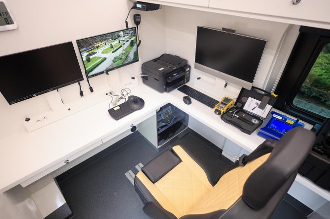 Operatorzy urządzenia podkreślają, że nowoczesny sprzęt nie tylko poprawia skuteczność, ale też komf