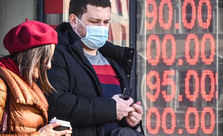 Gospodarka Rosji tonie. Czy zbankrutuje mimo wielkich rezerw?