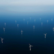 Duńska elektrownia wiatrowa w pobliżu portu Esbjerg w Jutlandii