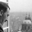 Przywódca III Rzeszy Adolf Hitler podczas pierwszej wizyty na zamku praskim, 1940 rok