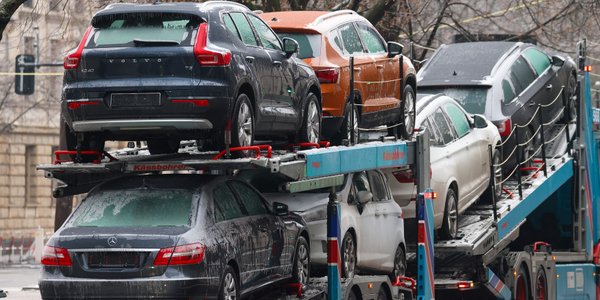 Używane auta pełne ukrytych szkód. Kupujący coraz częściej dają się oszukać