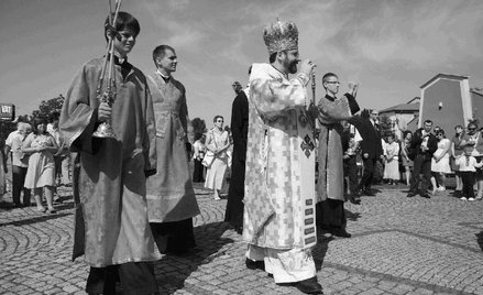 Światosław Szewczuk (drugi z prawej) jest arcybiskupem większym kijowsko-halickim ?Ukraińskiego Kośc