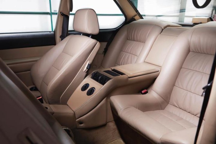 Coupé klasy wyższej to niemal limuzyna.