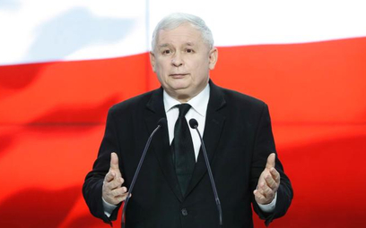 Jarosław Kaczyński mógł w ostatnich latach zmienić retorykę, ale – jak Dmowski – ocenia Polskę do bó