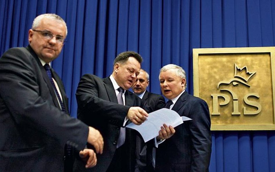 PiS chce rozpocząć kampanię do europarlamentu na początku maja. Na zdjęciu od lewej: Adam Lipiński, 