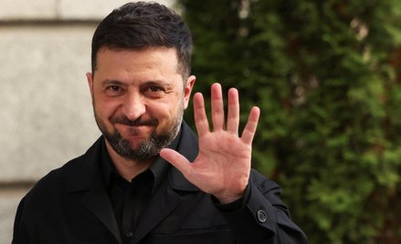 Ukraiński prezydent Wołodymyr Zełenski jak dotąd unikał tego, by wiązano go z aferami. Umiejętnie za