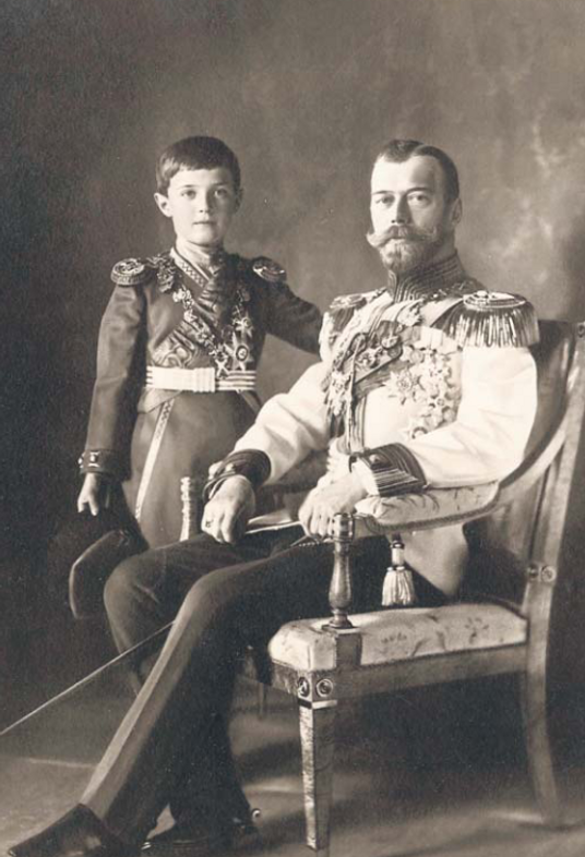 Mikołaj II ze swym jedynym synem carewiczem Aleksym, ok. 1910 r.