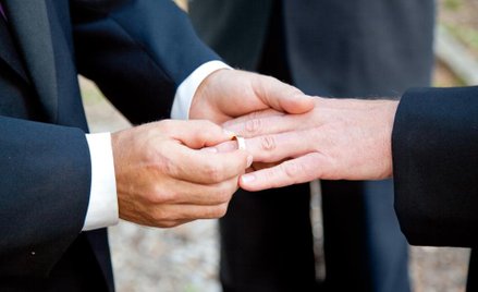 ETPC: Państwo ma obowiązek respektować związki jednopłciowe zawarte za granicą