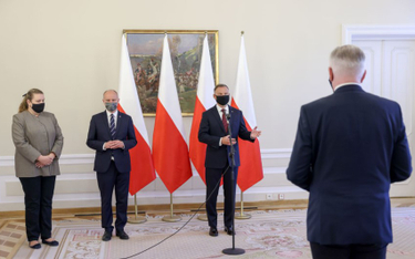 Odwołanie Jarosława Gowina. Prezydent Duda mówił o "totalnej opozycji"