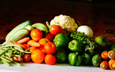 Bronisze: rekordowo drogie importowane warzywa
