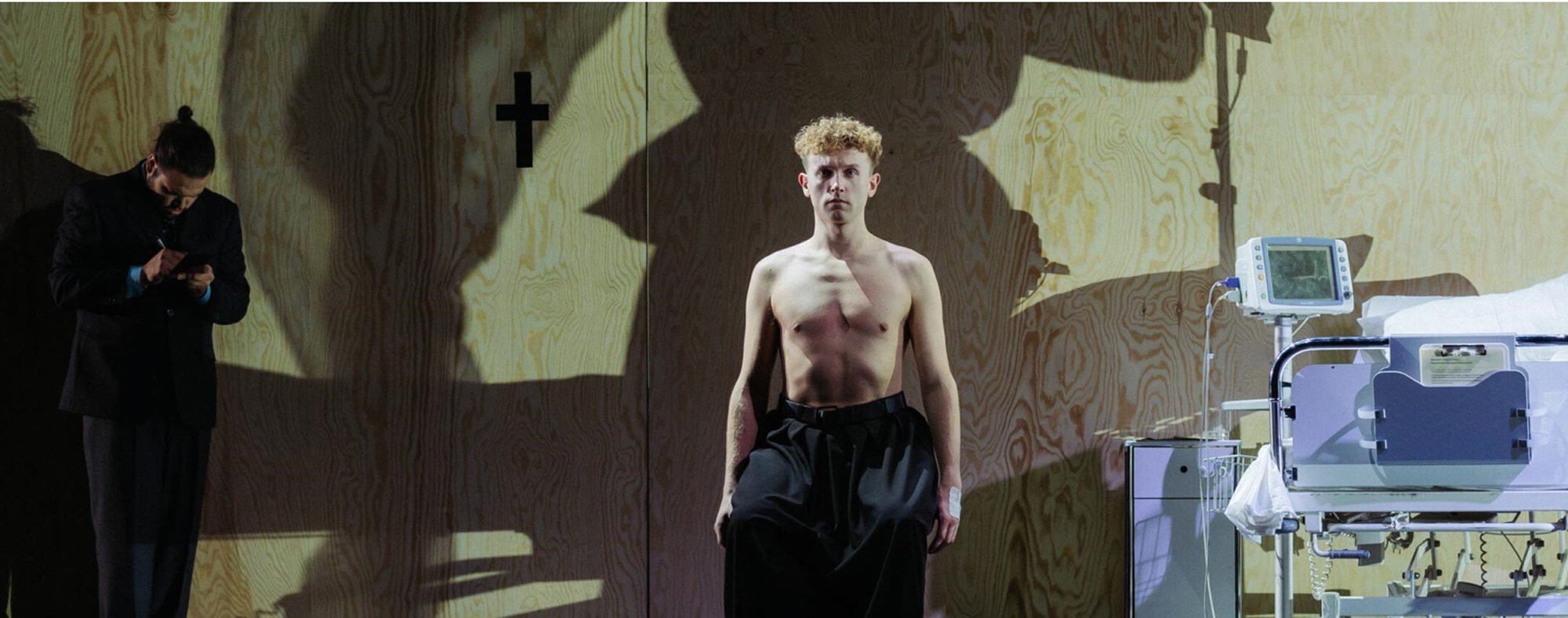 W teatrze nikt nie umiera za dawne grzechy