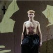 Hubert Zapiór jako Don Giovanni w spektaklu Kiriłła Sieriebriennikowa w berlińskiej Komisce Oper