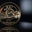 Bitcoin zyskiwał we wtorek po południu prawie 5 proc. wobec dolara, ale wciąż był o 15 proc. niżej n