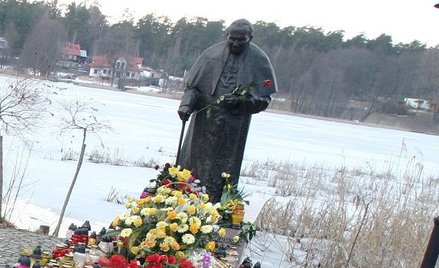 Spór o papieską przystań