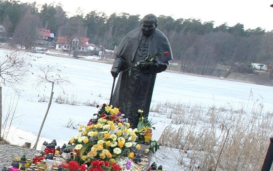 Spór o papieską przystań