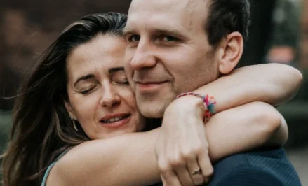 Agnieszka Grochowska i Julian Świeżewski w filmie „Brat”