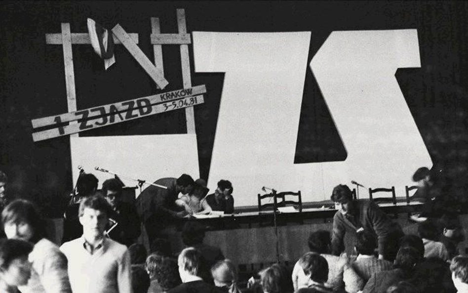 Członkowie krakowskiego NSZ z 1980 roku organizują dziś pomoc socjalną dla byłych działaczy opozycji