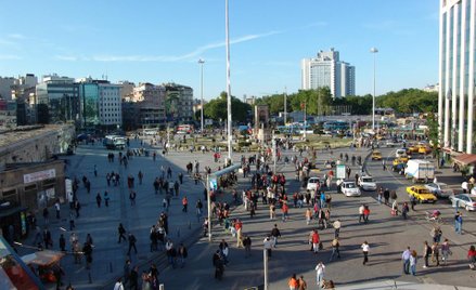 Plac Taksim w Stambule (fot. Bryce Edwards/CC BY 2.0)