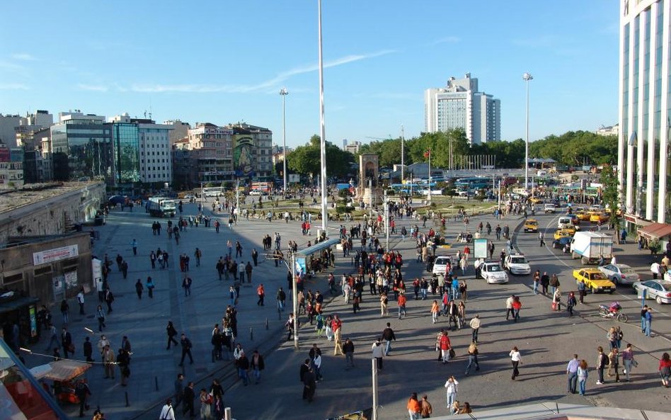 Plac Taksim w Stambule (fot. Bryce Edwards/CC BY 2.0)