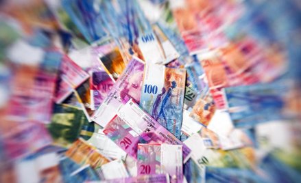 Rezerwy frankowe puchną i jeszcze długo mogą obciążać wyniki banków