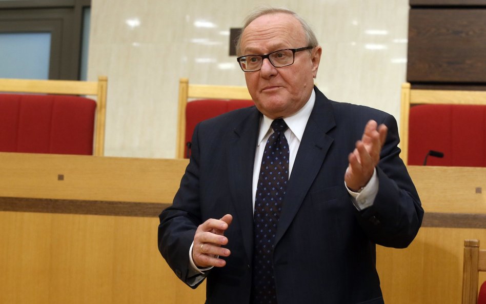 Stanisław Biernat jeszcze jako wiceprezes Trybunału Konstytucyjnego w siedzibie TK (zdjęcie z 2016 r