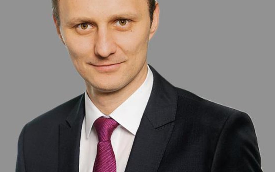 Tomasz Sancewicz senior associate CMS Cameron McKenna spółka komandytowa