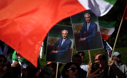 Pahlavi wróci na tron? Irańczycy go chcą, ale Trump się waha