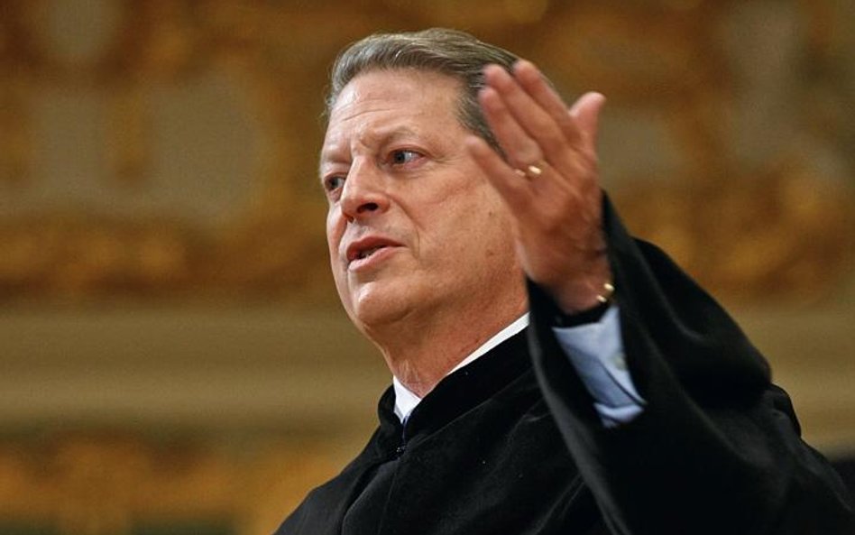 Al Gore odebrał wczoraj w Poznaniu doktorat honoris causa UAM