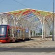 Powiedziała w tramwaju, że może być chora. Uciekali oknami