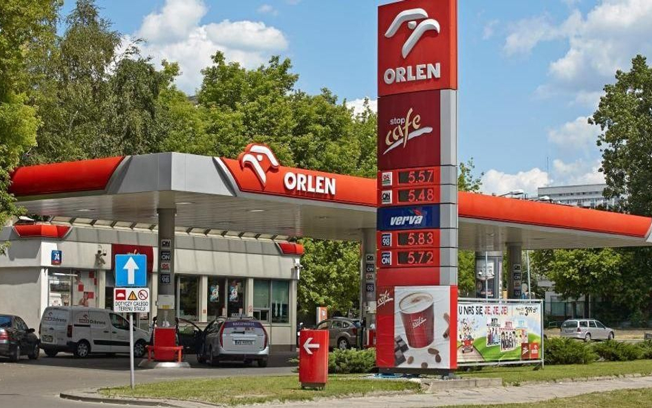 Analitycy: połączenie Orlenu i Lotosu korzystne dla koncernów