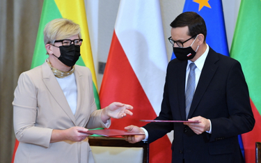 Premier Mateusz Morawiecki i premier Litwy Ingrida Szimonyte po zakończeniu polsko-litewskich konsul
