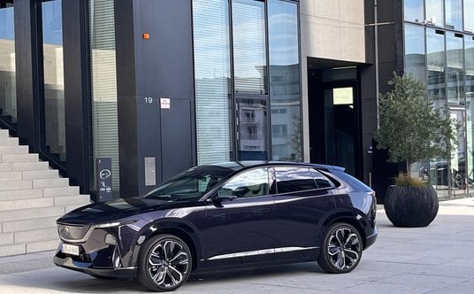 Mazda CX-6e