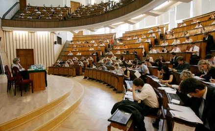 Przyszli sędziowie rozpoczynają aplikacje