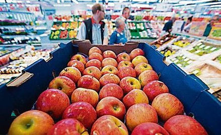 Najmocniej odczujemy spadki cen warzyw i owoców