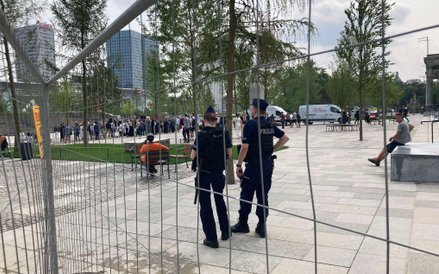 Na miejsce ściągnięto funkcjonariuszy warszawskiej policji