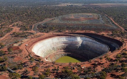 Odkrywkowa kopalnia złota w pobliżu Kalgoorlie w Australii.