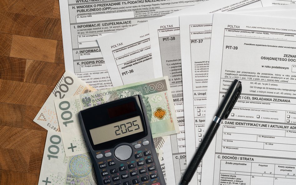 PIT 2025: Ulga jest na docieplenie dachu, a nie jego wymianę