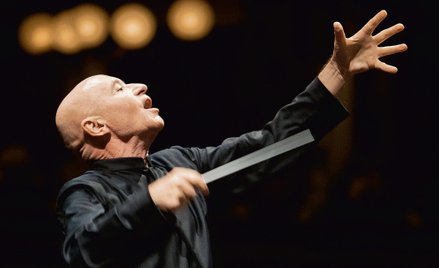 Christoph Eschenbach pierwszych pięć lat życia spędził we Wrocławiu, opuścił go u schyłku II wojny ś