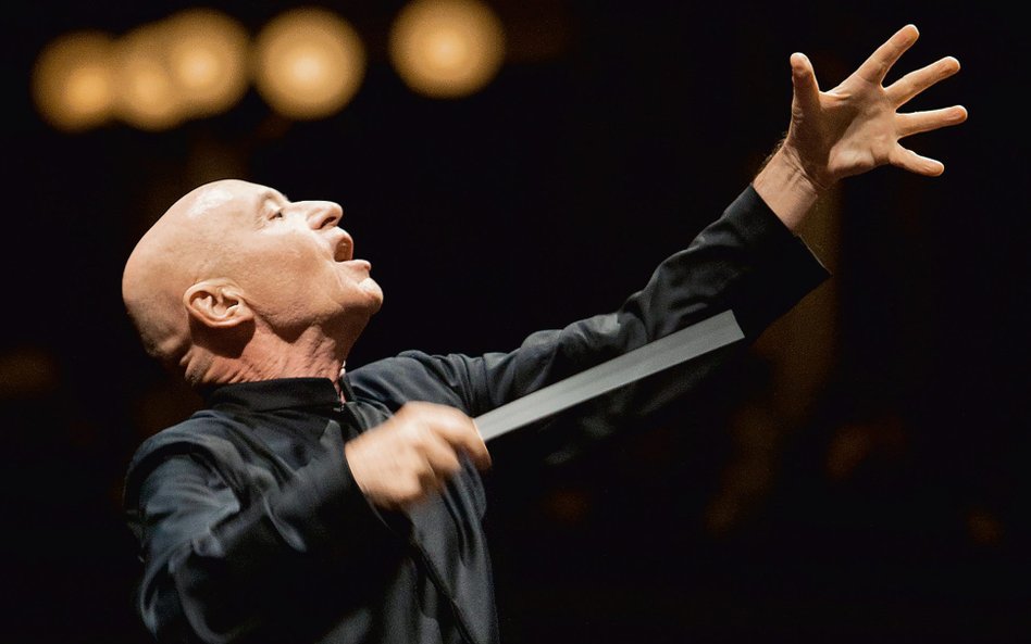 Christoph Eschenbach pierwszych pięć lat życia spędził we Wrocławiu, opuścił go u schyłku II wojny ś