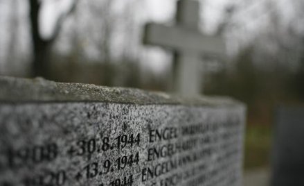 Wójt sprawuje nadzór nad mogiłami żołnierskimi