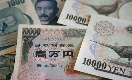 Jen wynurzył się na powierzchnię, ale jedynie na chwilę