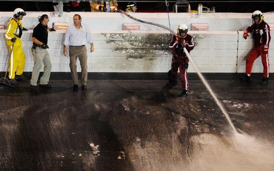Sprzątanie toru w Daytona