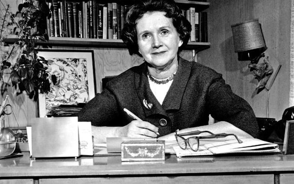 Rachel Carson, autorka książki „Cicha wiosna”, uznawana jest za matkę ekologii. Jej krytycy twierdzą