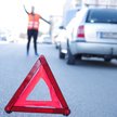 Oszuści stosują wyrafinowane metody psychologiczne. Symulują sytuację kryzysową, np. brak paliwa lub