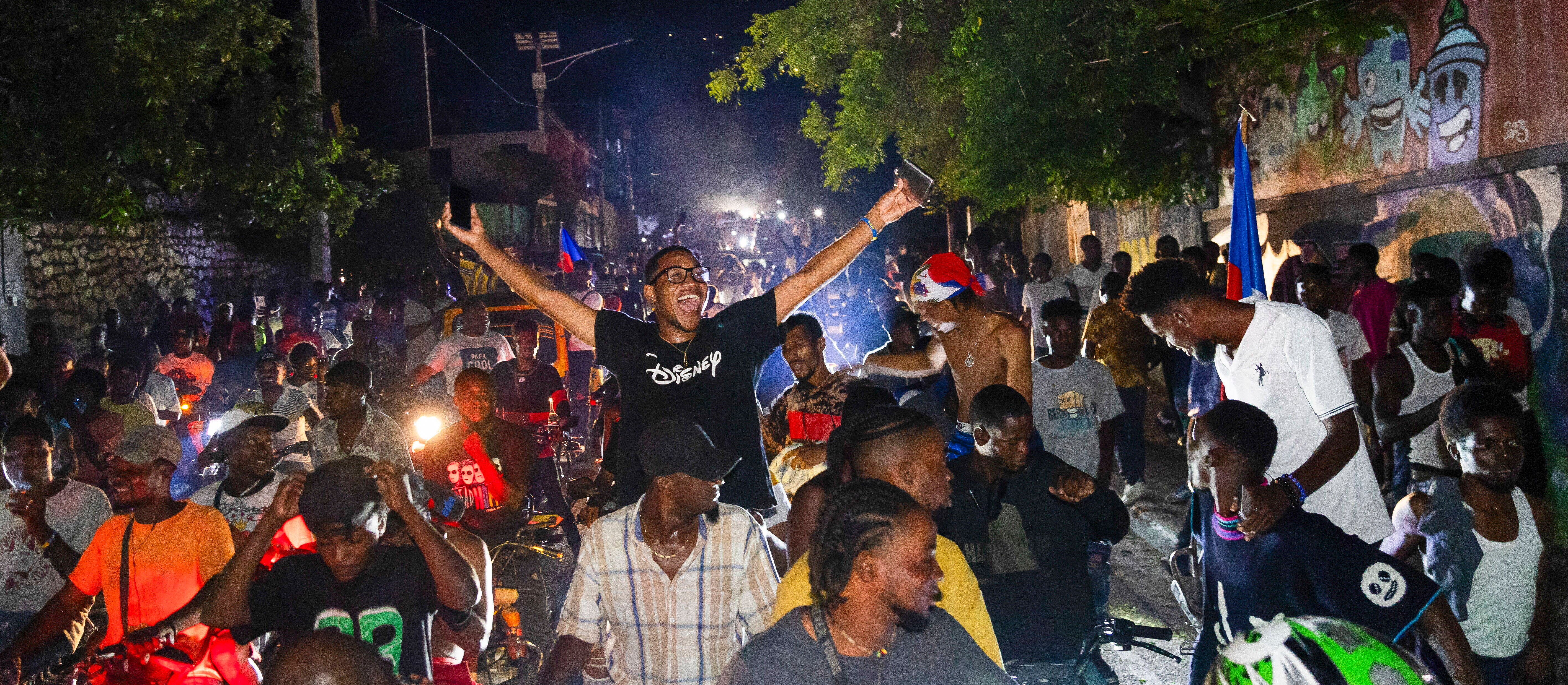 Mali i biedni też będą na balu. Kto zagra na przyszłorocznym mundialu?