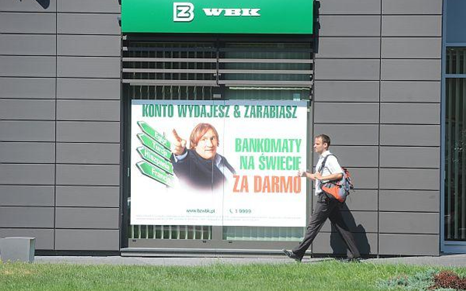 Zysk netto Banku Zachodniego WBK SA spadł do 250 mln zł z 254 mln zł rok wcześniej